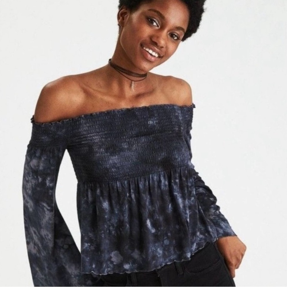 American Eagle Off-Shoulder Smocked Flowy Long Sleeve Top M